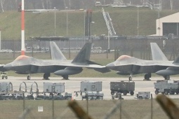 Kế hoạch tấn công Iran bị cản trở, ông Donald Trump “quay xe” với thủ tướng Anh