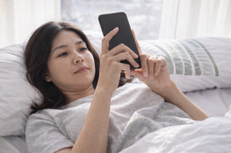 4 thói quen buổi sáng khiến bạn già nhanh