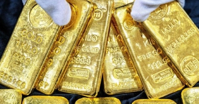 Giá vàng hôm nay 20/2: Thế giới tiếp tục tăng mạnh