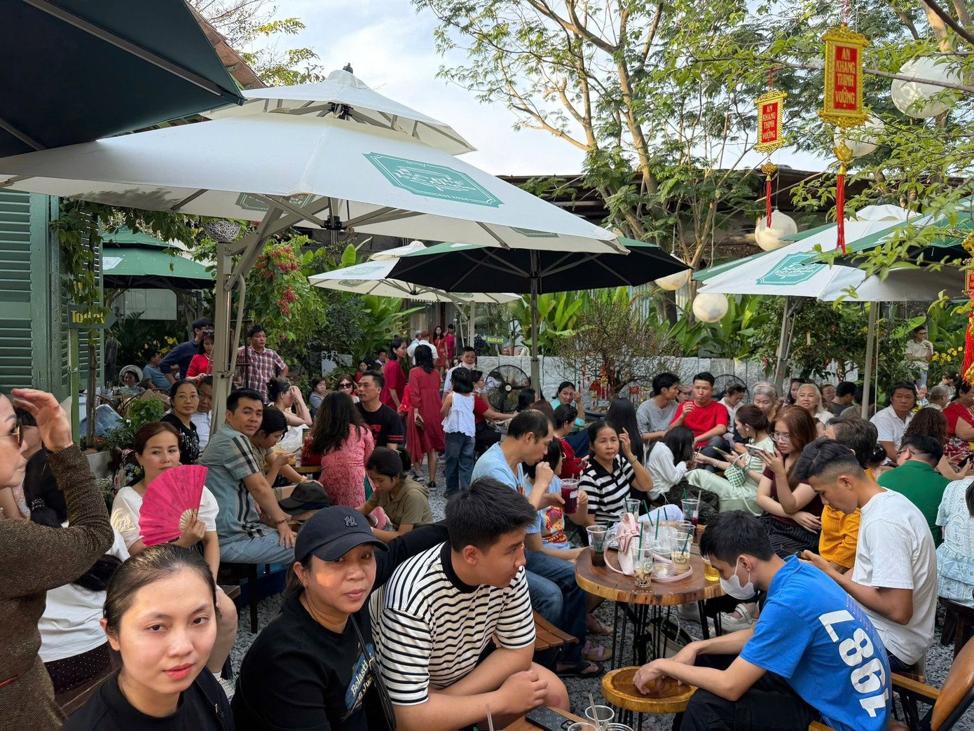 Đàm Vĩnh Hưng vỡ trận 3 ngày Tết - 4