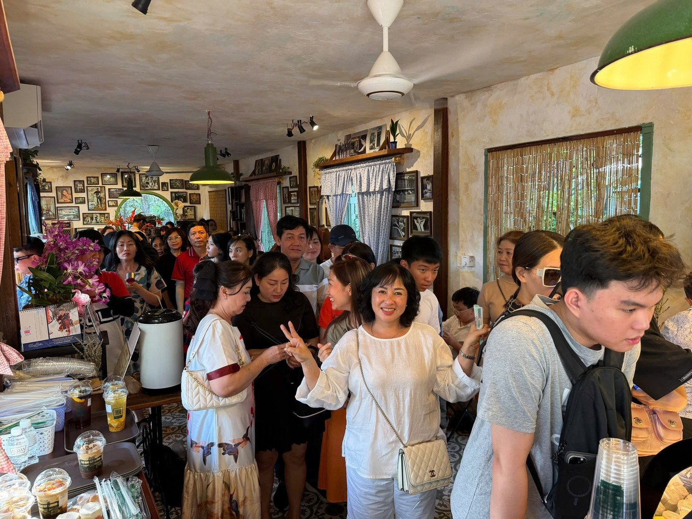 Đàm Vĩnh Hưng vỡ trận 3 ngày Tết - 5