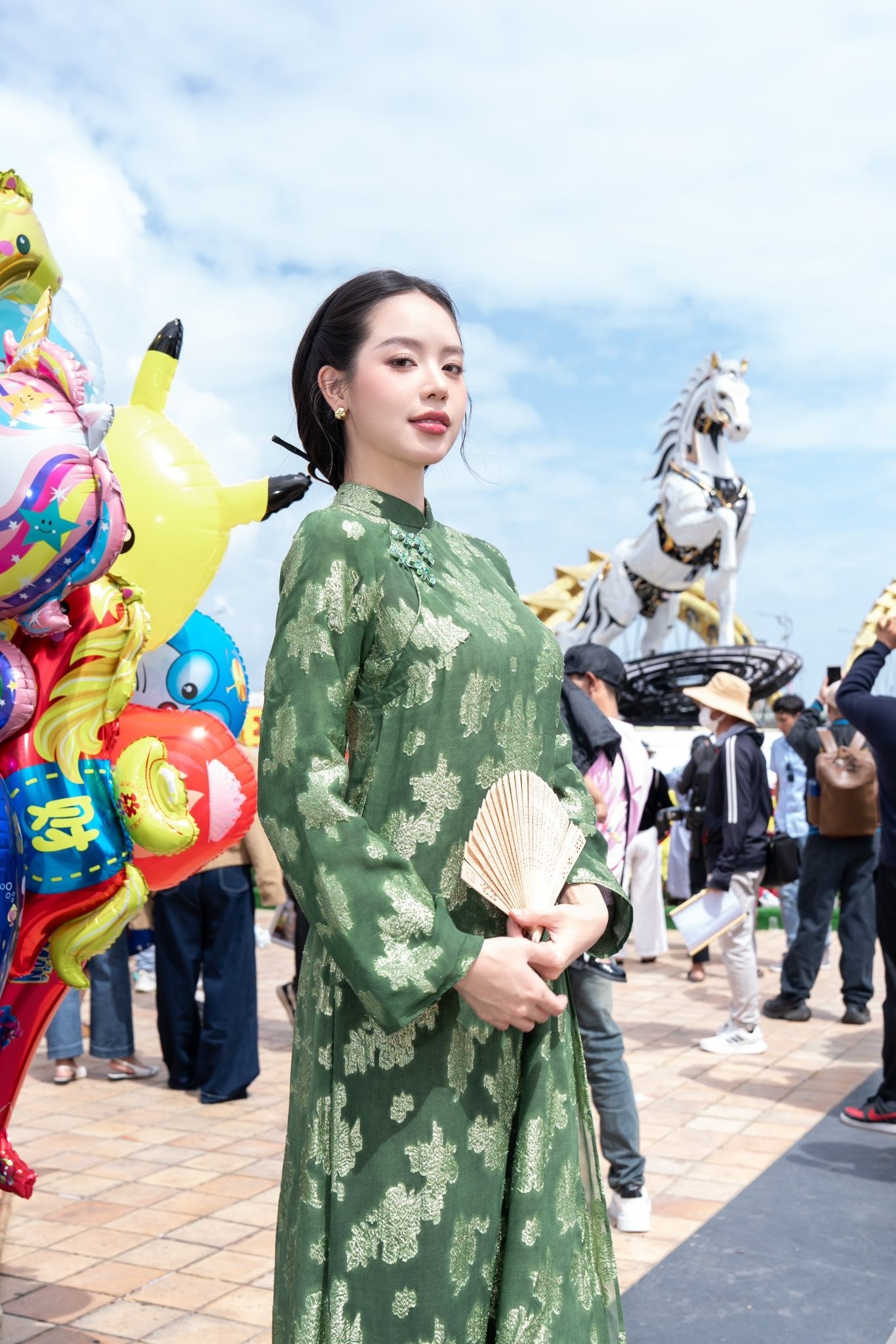 Đàm Vĩnh Hưng vỡ trận 3 ngày Tết - 8