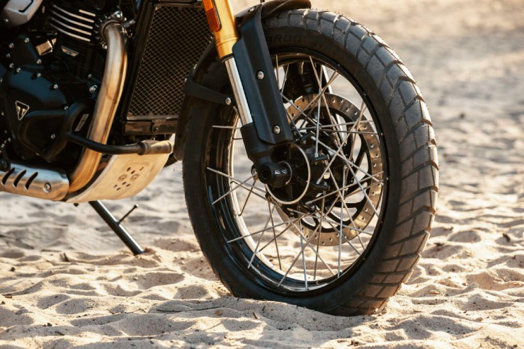 Ngắm môtô mới 2026 Triumph Scrambler 400 XC cuốn hút dân phượt - 9