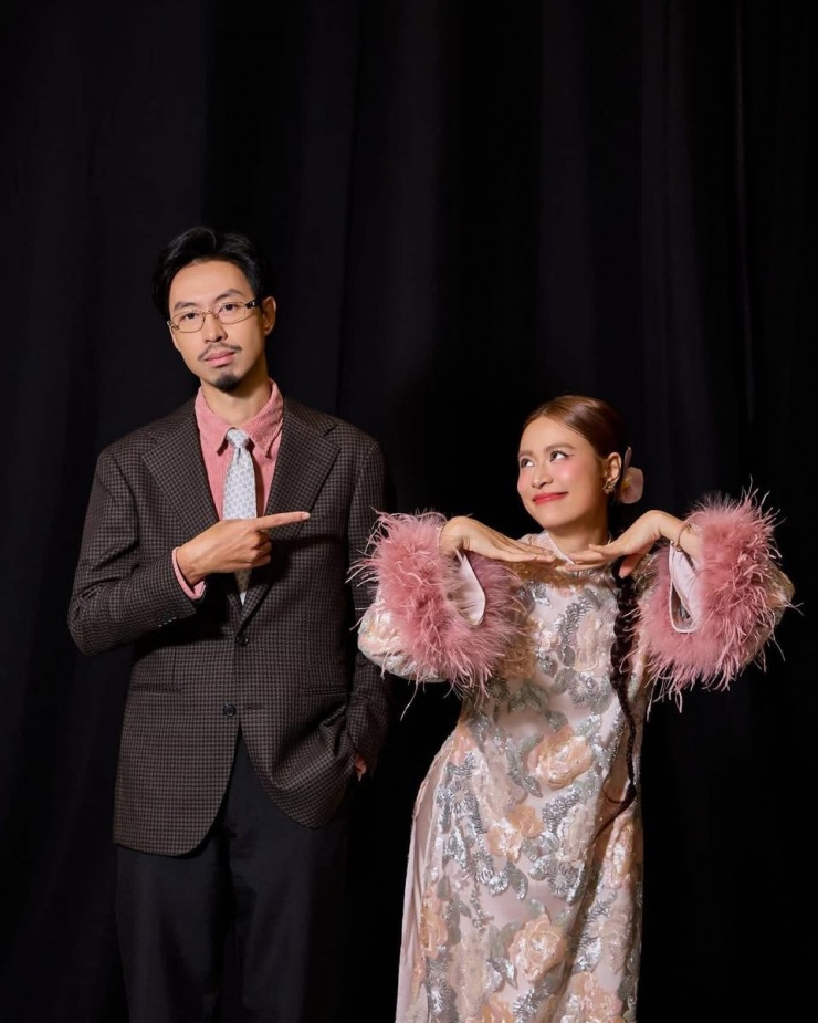 Ảnh sao 21/2: Midu theo chồng thiếu gia về quê chúc Tết - 5