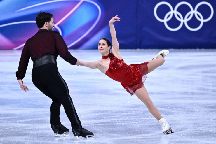 Trang phục trượt băng đẹp nhất Olympic mùa đông - 36