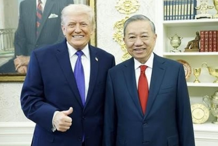 Kết quả quan trọng từ chuyến dự khai mạc Hội đồng Hoà bình về Gaza của Tổng Bí thư