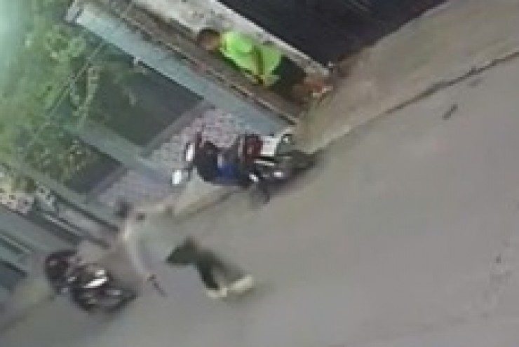 Bắt ‘nóng’ kẻ tạt xăng, chém người nguy kịch ở Đồng Nai