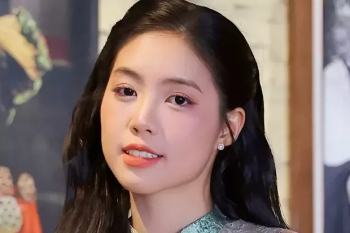 Á hậu Châu Anh: ‘Tôi nhận được nhiều tin nhắn bày tỏ tình cảm’