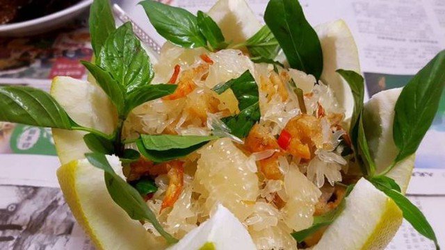 Món gỏi bưởi thanh mát giúp giải ngán và thanh lọc cơ thể sau Tết.