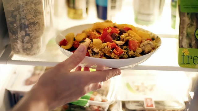 Đồ ăn để qua đêm có ảnh hưởng đến sức khỏe? Ảnh minh họa