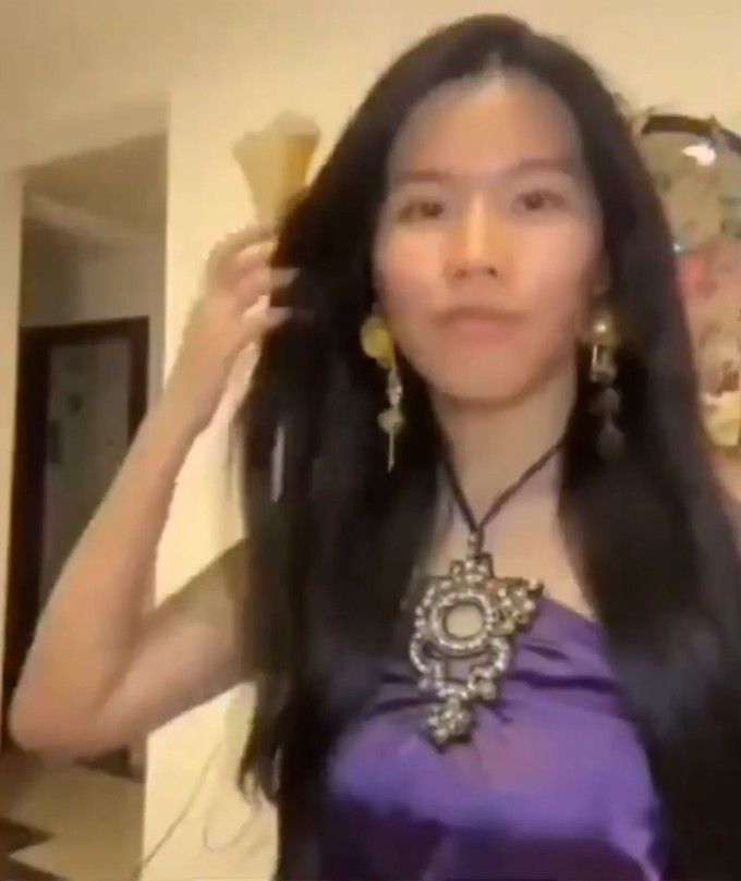 Gương mặt của beauty blogger khi không có filter. Ảnh chụp màn hình