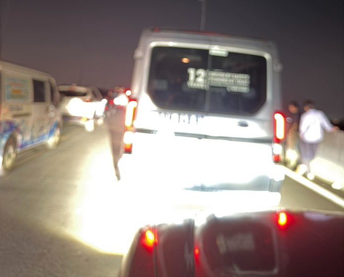 Cầu Nhơn Trạch Vành đai 3 chiều về TPHCM các xe cũng đang di chuyển chậm