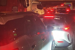 Tối mùng 5 Tết, tuyến cao tốc hướng về TPHCM "đóng - mở" liên tục