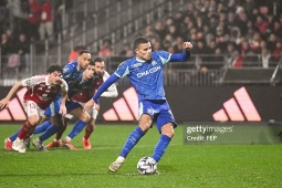 Greenwood đá hỏng phạt đền, Marseille thua trận ra mắt "tướng mới"