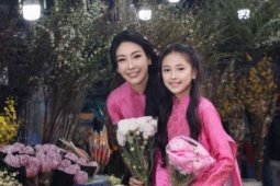 Mỹ nhân duy nhất Việt Nam đăng quang hoa hậu ở tuổi 16 khoe con gái xinh đẹp, thanh tú không kém mẹ
