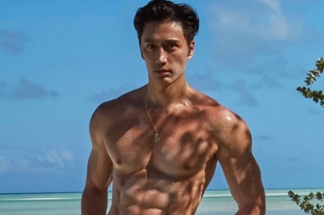 Thói quen ăn uống giúp nam thần U60 trẻ như thanh niên