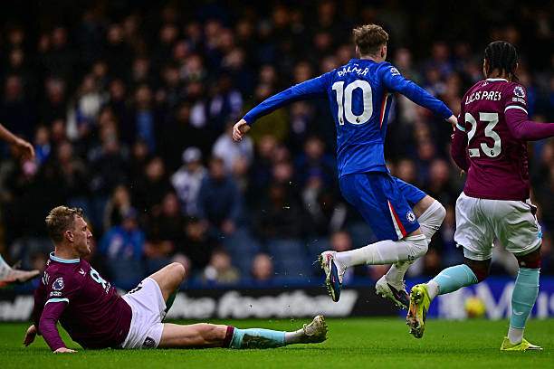 Trực tiếp bóng đá Chelsea - Burnley: Delap đá vọt xà phút 90+7 (Ngoại hạng Anh) (Hết giờ) - 3