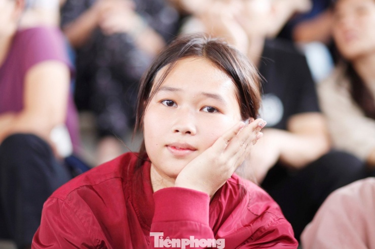 Các đô vật nữ thi đấu ở hội làng Đồng Kỵ. Ảnh: Nguyễn Thắng