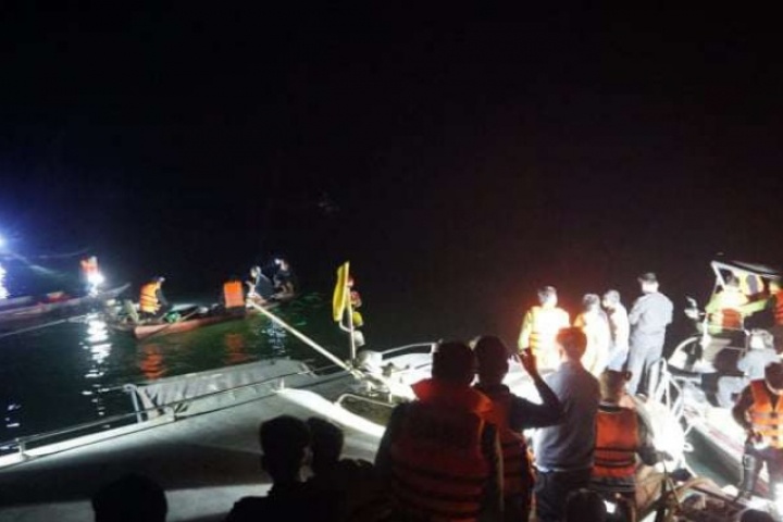 Lời kể của những thợ lặn trực tiếp tìm kiếm nạn nhân mất tích trong vụ lật tàu trên hồ Thác Bà