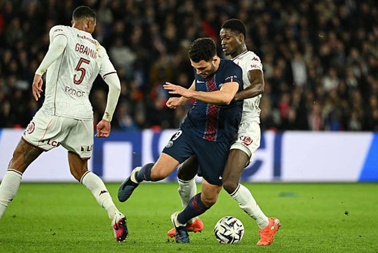 Video bóng đá PSG - Metz: Đại thắng tái chiếm ngôi đầu (Ligue 1)