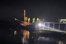 Xác định nguyên nhân vụ lật tàu trên hồ Thác Bà làm 6 người mất tích