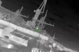 Ukraine tấn công máy bay, tàu chiến Nga ở Crimea