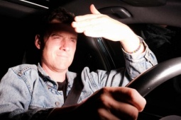 Tranh cãi về độ chói của đèn pha ôtô