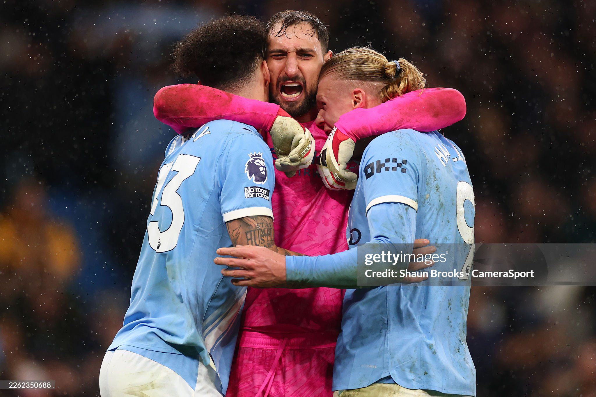 Dù khó nhọc nhưng Man City xứng đáng với chiến thắng