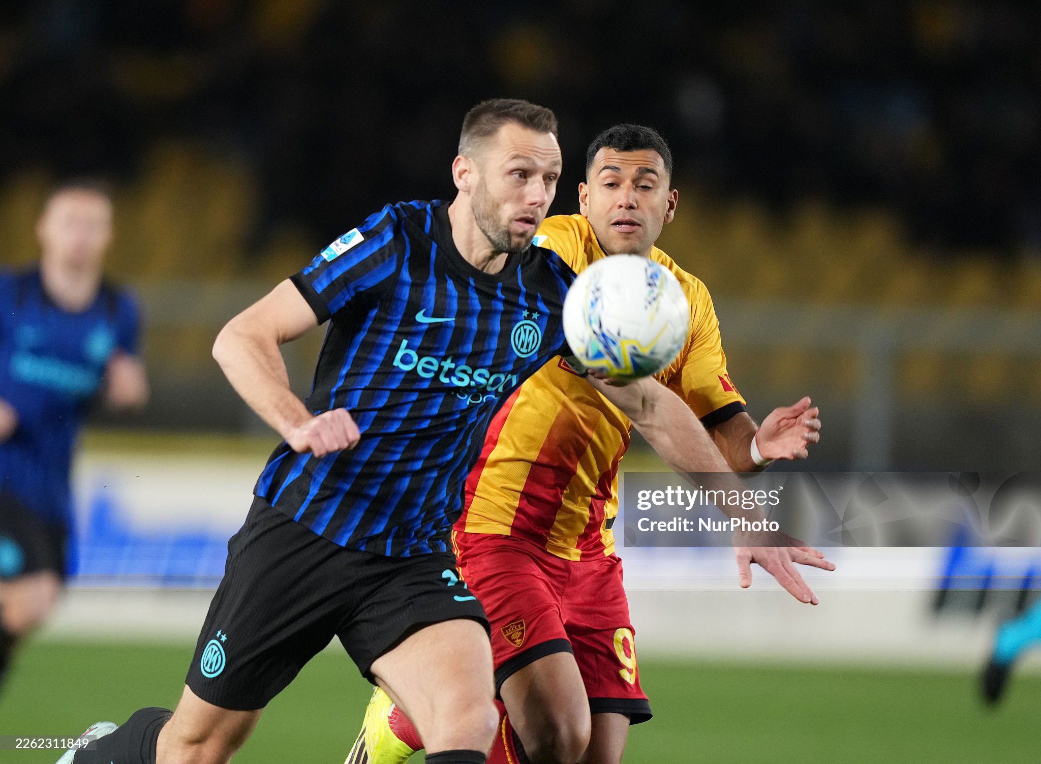 Inter Milan (áo xanh) giành chiến thắng ấn tượng