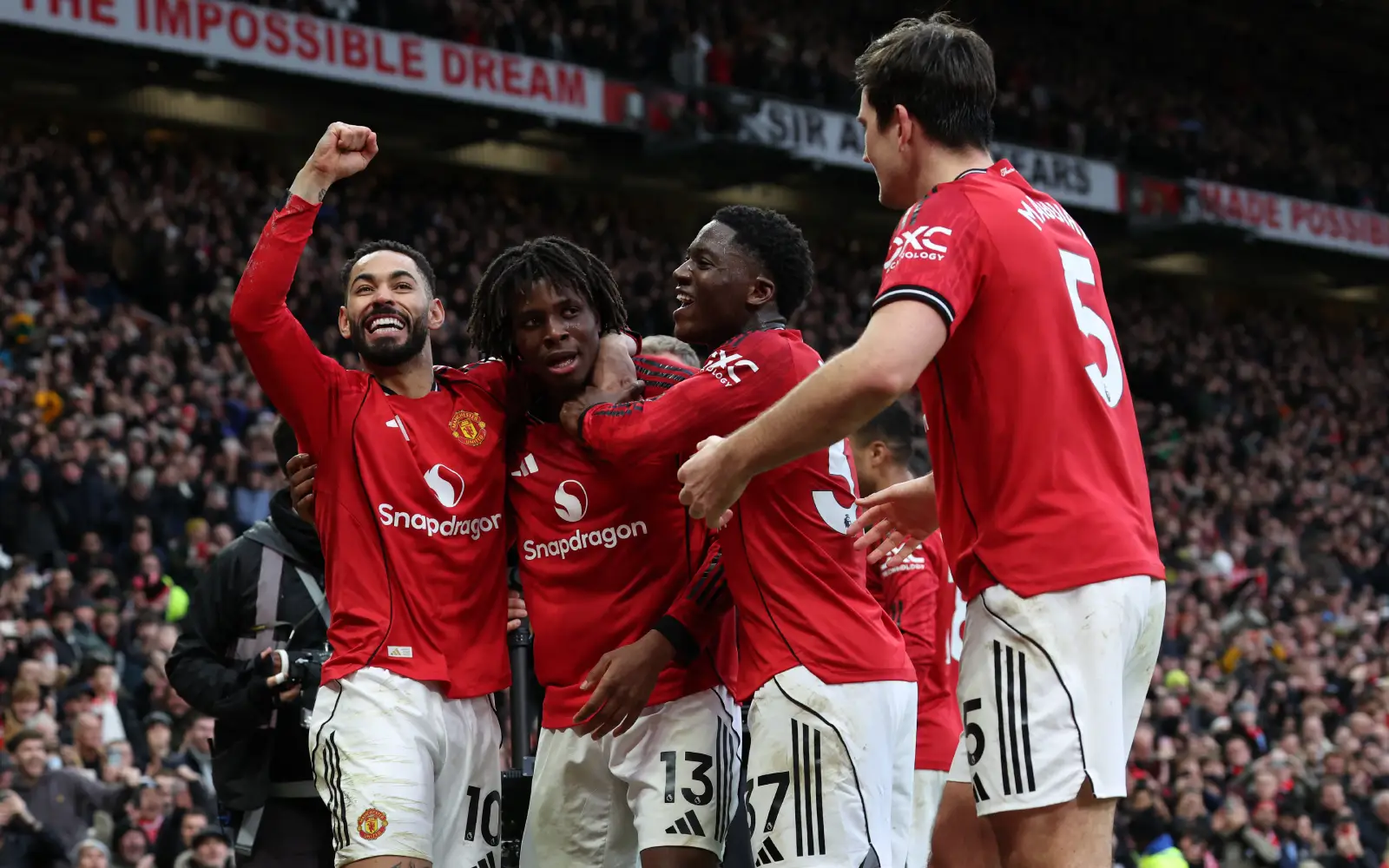 MU thi đấu hiệu quả và giờ đang sáng cửa với tấm vé dự Champions League mùa tới