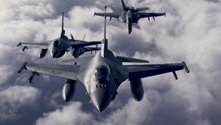 Những ngày gần đây, chuyên trang quân sự The War Zone cho biết một nhóm tiêm kích F-16 của Không quân Mỹ đã rời Mỹ, bay vượt Đại Tây Dương theo hướng Trung Đông.