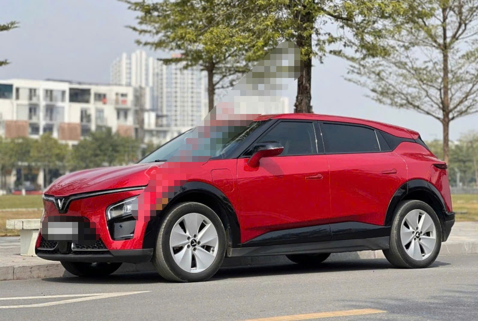 Một số hình ảnh thực tế của chiếc xe được rao bán.