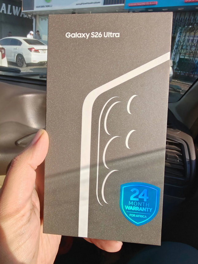 Hình ảnh trong video mở hộp&nbsp;Galaxy S26 Ultra.