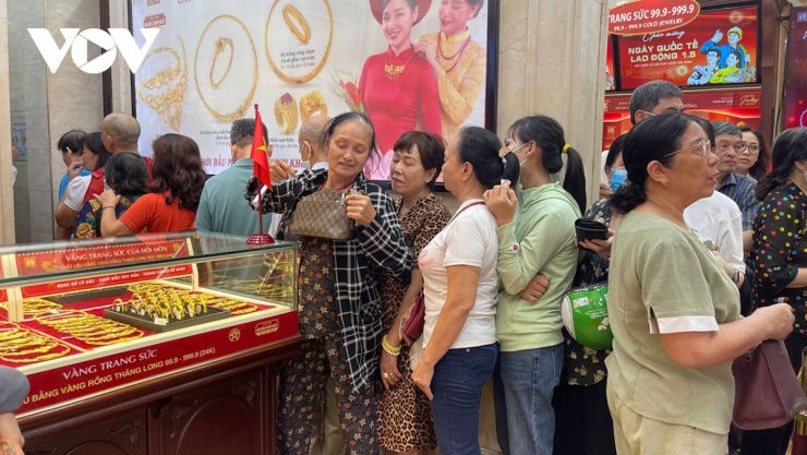 Ngày vía Thần Tài 2026: Mua vàng sao cho vừa đón lộc vừa bảo toàn vốn? - 1