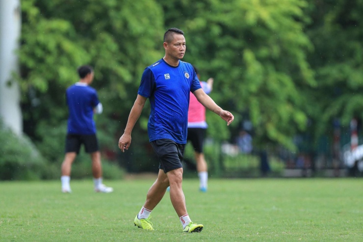 Tiền đạo Nguyễn Đình Bắc: “Bắc còi”, người mẹ và Công Phượng 2.0 - 3