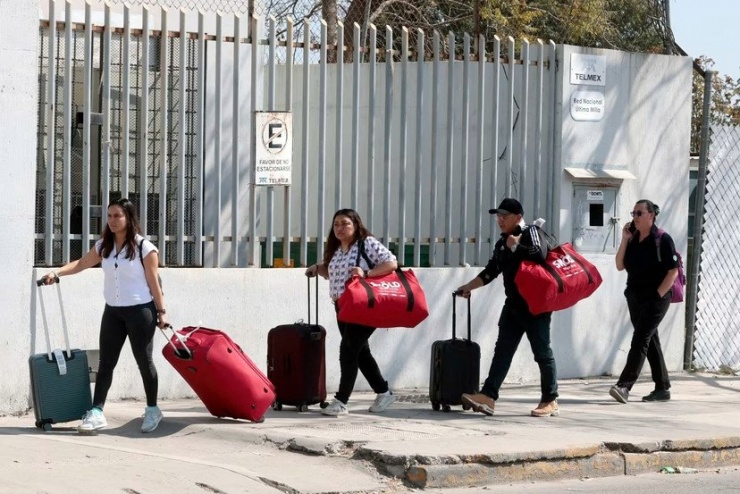 Tình hình hỗn loạn đã diễn ra tại Guadalajara, thủ phủ của bang Jalisco khi hành khách tại sân bay tìm chỗ trú ẩn, dường như vì sợ bị trả thù từ các tay súng của El Mencho