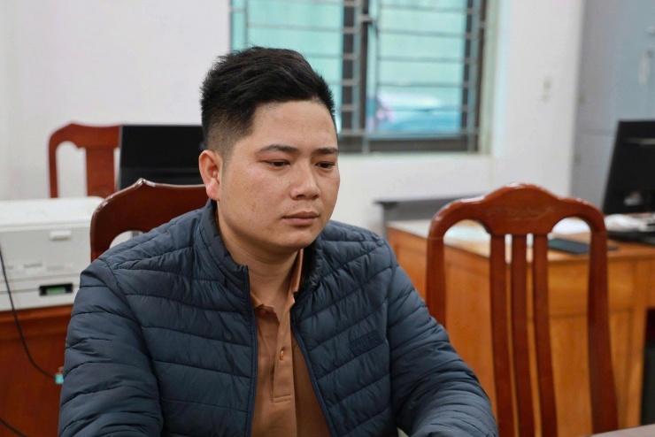 Triệu Văn Nội tại cơ quan công an (Ảnh: Công an cung cấp).