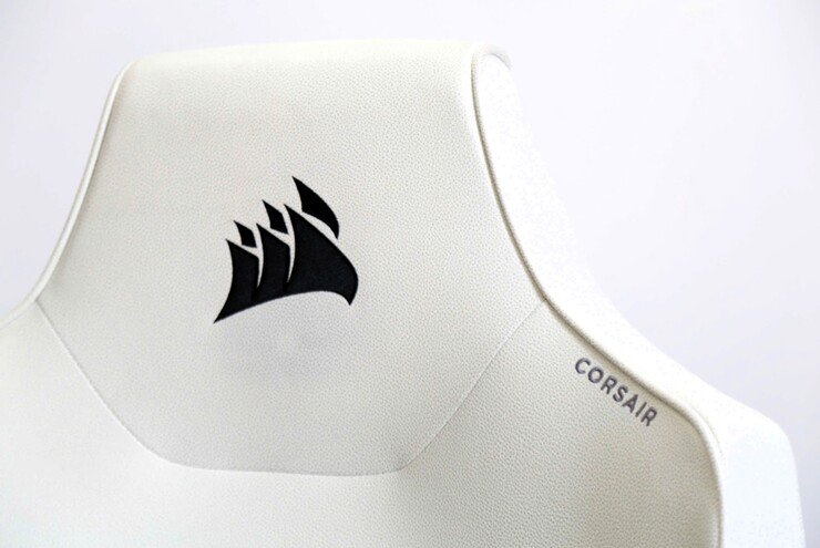 Chiếc ghế công thái học đáng tham khảo cho giới game thủ, streamer