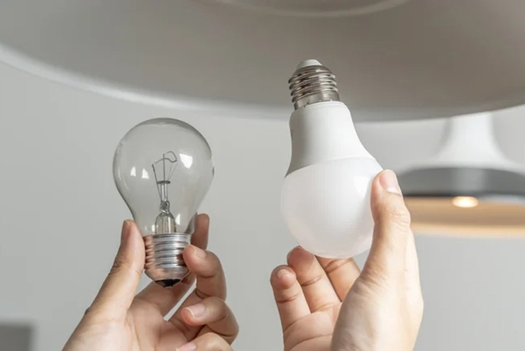 Bóng đèn thông minh là một trong những lựa chọn giúp tiết kiệm điện.