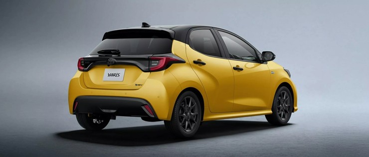 Phần đuôi xe của bộ đôi Yaris mới đều sử dụng công nghệ đèn LED hiện đại.