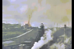 Khoảnh khắc nhà máy phát nổ ở KCN Tằng Loỏng