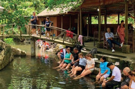 Làng cổ Việt Hải - viên ngọc xanh giữa lòng Vườn quốc gia Cát Bà