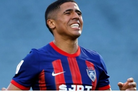 ĐT Malaysia nhập tịch thêm 2 ngoại binh "khủng" trước trận đấu với ĐT Việt Nam