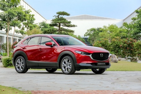 Giá xe Mazda CX-30 niêm yết và lăn bánh tháng 2/2026