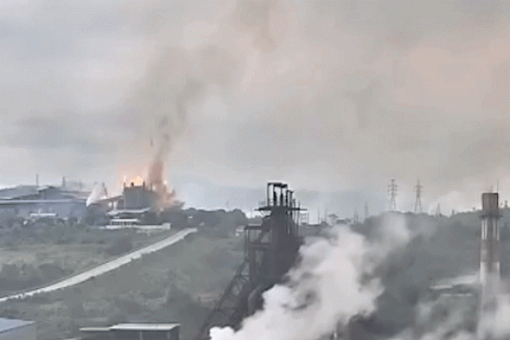 Khoảnh khắc nhà máy phát nổ ở KCN Tằng Loỏng