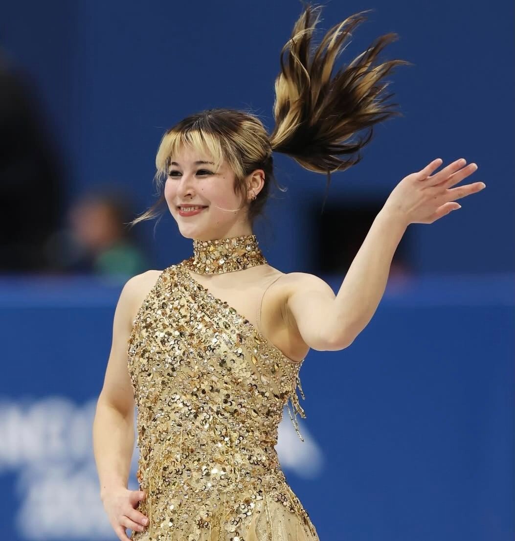 Dung mạo 'thiên thần băng' nổi loạn giúp Mỹ giải cơn khát vàng - 9