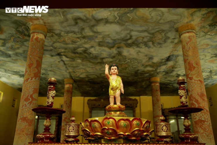 Kể từ khi ra đời cho đến năm 1945, chùa Diệu Đế được triều Nguyễn xếp vào hàng quốc tự (cùng với các chùa Thiên Mụ và chùa Thánh Duyên). Vì thế các vị sư trụ trì của chùa đều do triều đình bổ nhiệm nên không có hệ truyền thừa như các chùa khác.