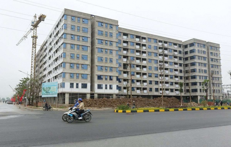 Người bị thu hồi đất chưa được bồi thường bằng nhà ở hoặc đất ở được ưu tiên tiếp cận nhà ở xã hội.