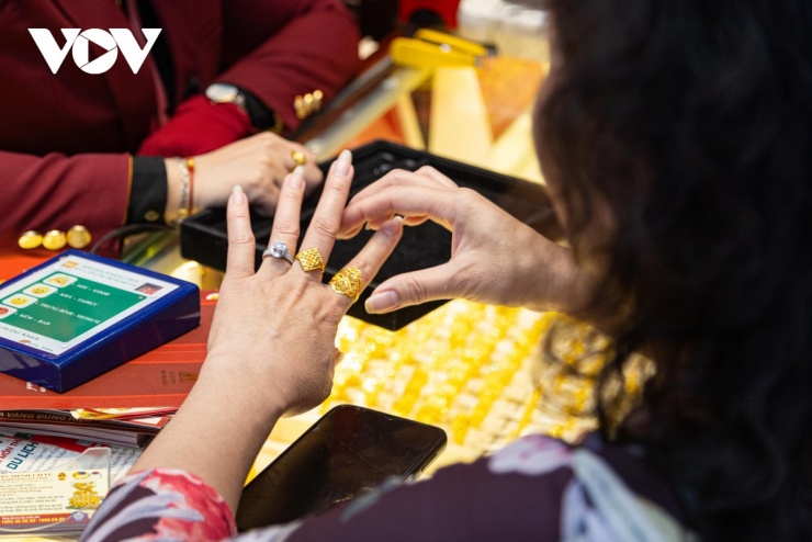 Giá vàng thường bị đẩy lên cao mỗi dịp Vía Thần Tài