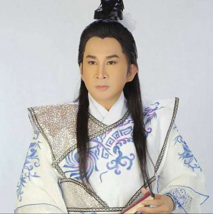 Nghệ sĩ Ưu tú Kim Tử Long nổi tiếng với loạt vở diễn ăn khách. (Ảnh: TLP)